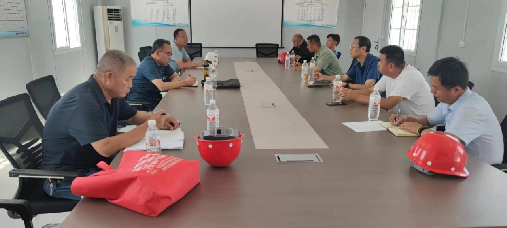 7��5�գ��ĳ���ˮ�����̿���˾�h��֧��ӛ������(j��ng)����������ͱ�վ�Ľ��(xi��ng)Ŀ�_չ�{(di��o)�������M�����_��ʩ���M(j��n)չ�{(di��o)�ȕ�(hu��)�����O(sh��)��λ�F(xi��n)��(ch��ng)�����w�d�y�����O(ji��n)����(gu��)�A��ϯ��(hu��)�h���(xi��ng)Ŀ��ȫ�w�����ˆT����(hu��)����(hu��)����ͨ��(b��o)��ԓ�(xi��ng)Ŀ�Ľ��O(sh��)�M(j��n)չ��r�������ˮ�(d��ng)ǰʩ�����R�Ć�(w��n)�}��������һ��ʩ��Ӌ(j��)���M(j��n)��������̽ӑ�������(qi��ng)�{(di��o)����ˮ����6��28�����_